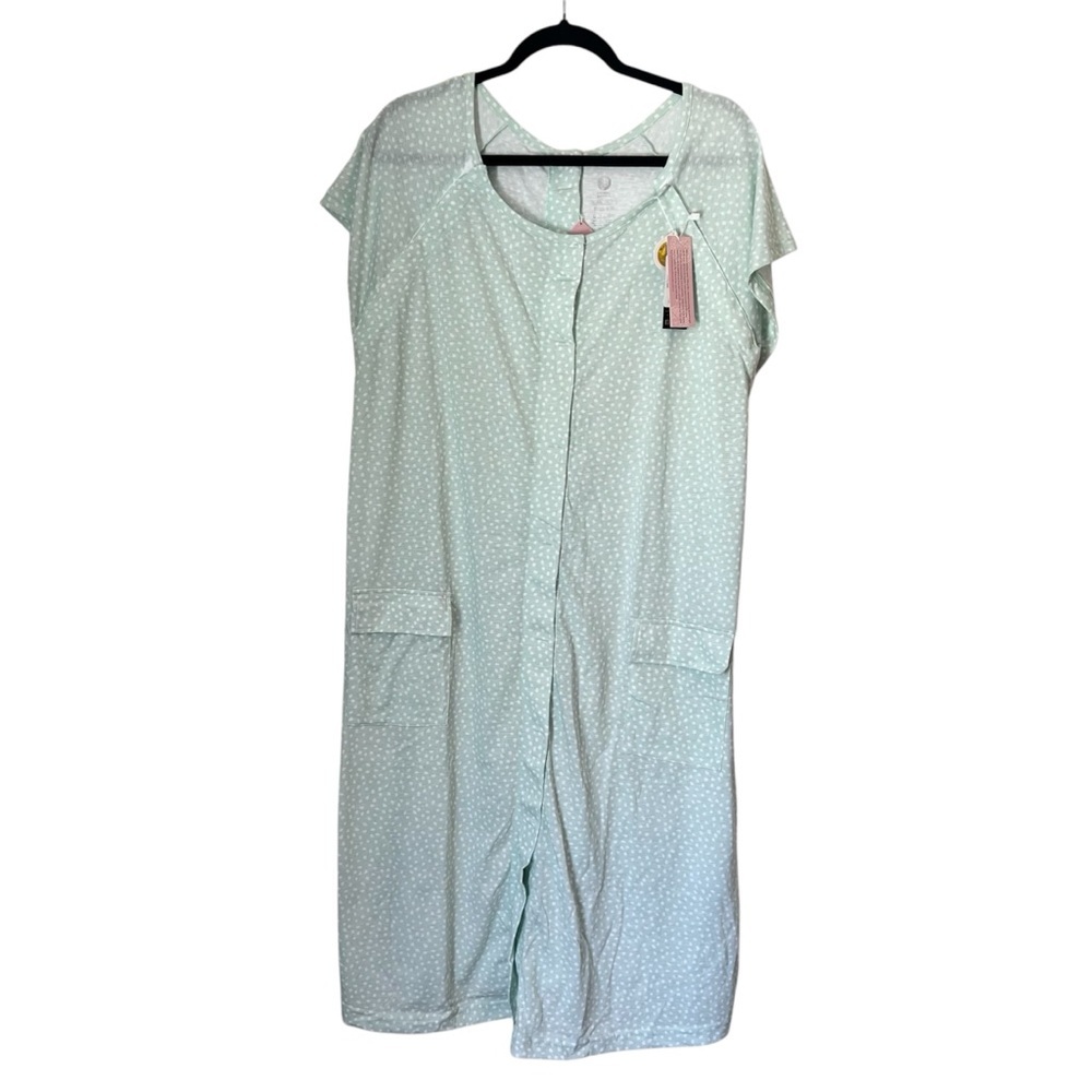 Kindred Bravely Mint Green Polka Dot Labor & Delivery Gown